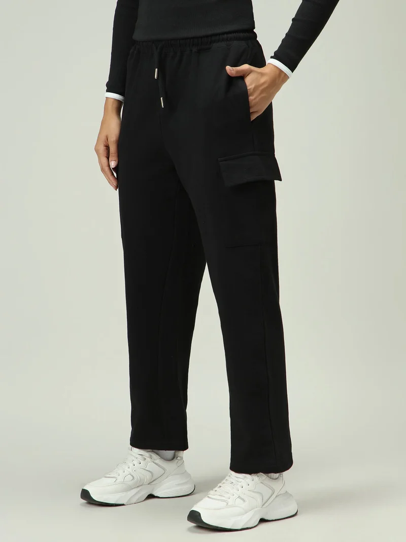 Outzidr Black Black Cargo Pocket Wide Leg Sweatpants for Women | Best Price UAE